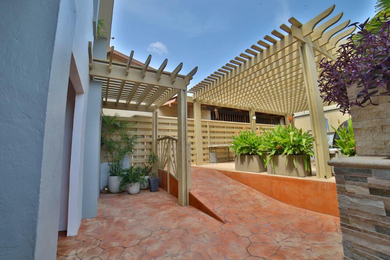 Ser'I Bucurui Accommodations Palm Beach Dış mekan fotoğraf